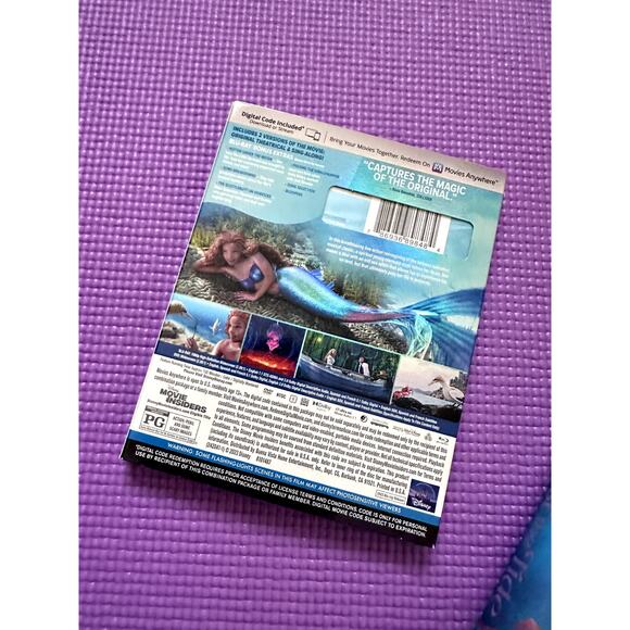 Disney The Little Mermaid Blu-Ray DVD Digital Code + Book Against the Tide New - Picture 4 of 5